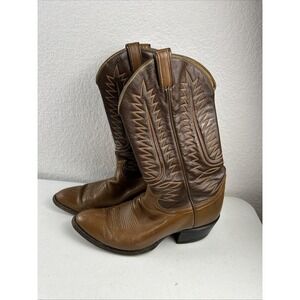 Vintage Tony Lama Men's Western Brown Leather Boots 6210, Size 10.5 MD USA Made.